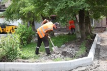 Депутаты Уссурийска контролируют ремонт дворов