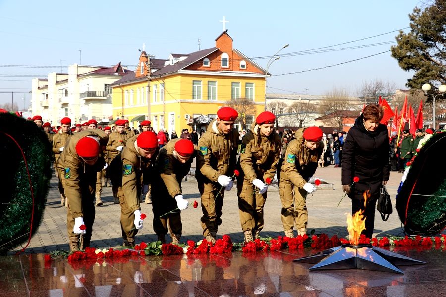 Половина победы