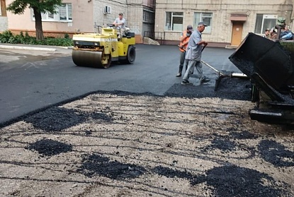 Ремонт межквартальных проездов продолжается