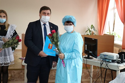 Александр Черныш поздравил врачей с профессиональным праздником