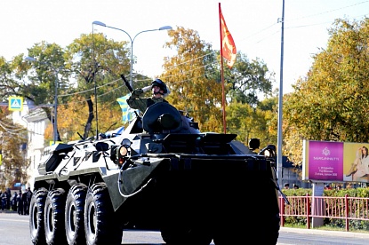 Легендарная и непобедимая: шествие 5-й Армии прошло в Уссурийске